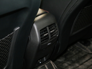 2020Ɏ EcoBoost 180 ST Line g