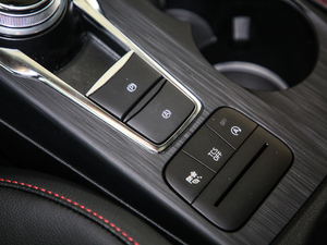 2020Ɏ EcoBoost 180 ST Line п؅^