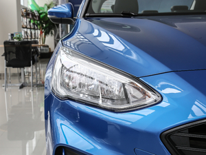 2020 EcoBoost 180 Ԅh ^