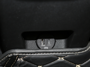 2020 EcoBoost 180 Ԅh g