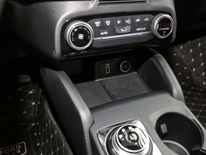 2020 EcoBoost 180 Ԅh g