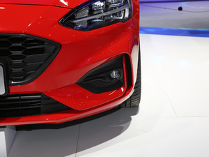 2020 EcoBoost 180 ST Line (ji)^