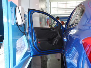 2020 EcoBoost 180 ST Line {λ܇T