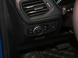 2020 EcoBoost 180 ST Line п؅^(q)