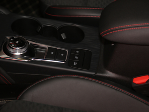 2020 EcoBoost 180 ST Line п؅^(q)