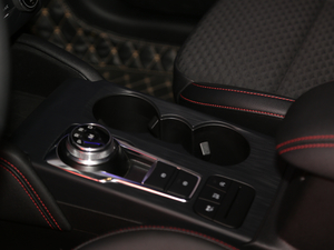 2020 EcoBoost 180 ST Line п؅^(q)