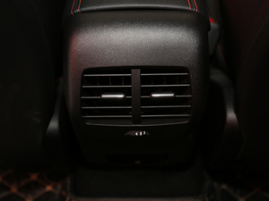 2020 EcoBoost 180 ST Line п؅^(q)