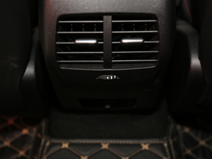 2020 EcoBoost 180 ST Line п؅^(q)