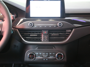 2020 EcoBoost 180 ST Line {(dio)L(fng)