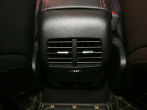 2020 EcoBoost 180 ST Line п؅^(q)