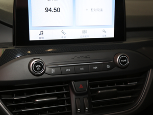 2020 EcoBoost 180 ST Line п؅^(q)