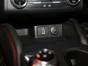 2020 EcoBoost 180 ST Line п؅^(q)