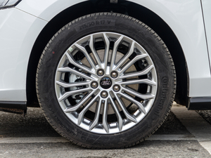 2020 EcoBoost 180 Ԅhҫ ݆Ȧ