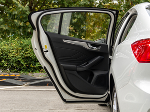 2020 EcoBoost 180 Ԅhҫ ܇T