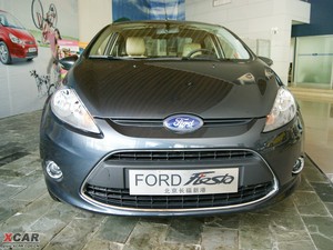 2009款三厢 1.5L 自动豪华版 整体外观