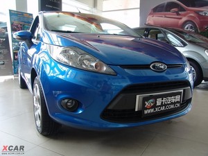 2009款三厢 1.5L 手动时尚版 整体外观