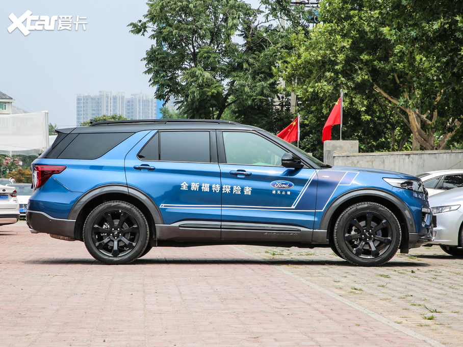 2020̽U EcoBoost 285 (q)\ӰST-LINE 6