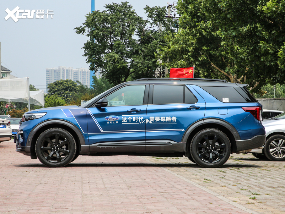 2020̽U EcoBoost 285 \ӰST-LINE 6