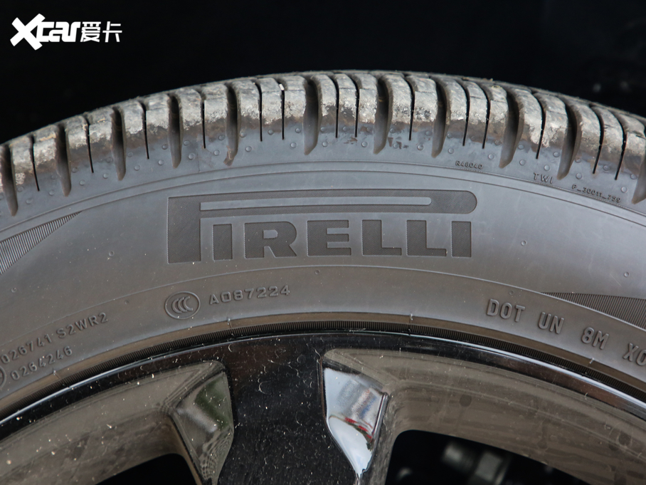 2020̽U EcoBoost 285 \ӰST-LINE 6