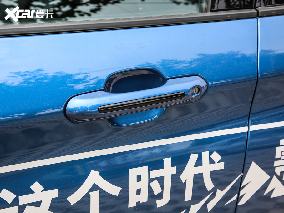 2020̽U EcoBoost 285 \ӰST-LINE 6