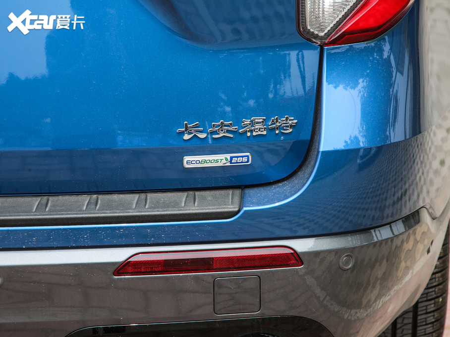 2020̽U EcoBoost 285 \ӰST-LINE 6