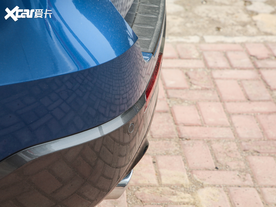 2020̽U EcoBoost 285 \ӰST-LINE 6