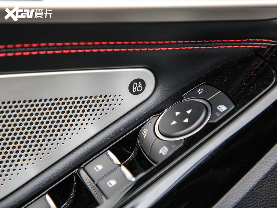 2020̽U EcoBoost 285 \ӰST-LINE 6