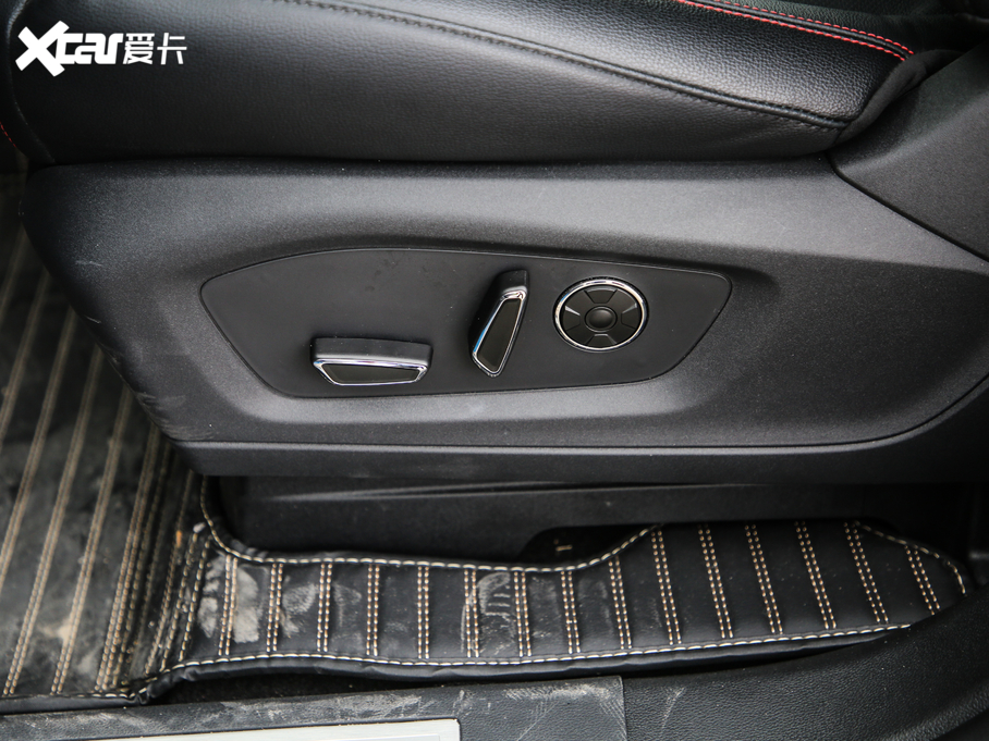 2020̽U EcoBoost 285 \ӰST-LINE 6