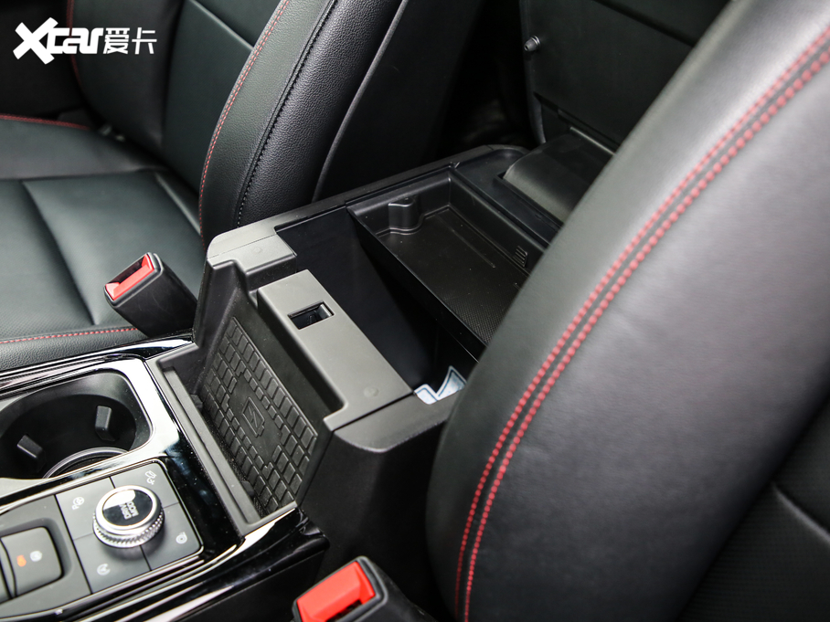 2020̽U EcoBoost 285 \ӰST-LINE 6