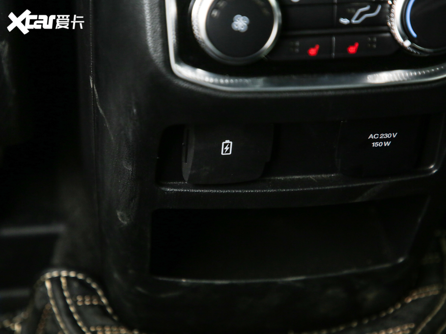 2020̽U EcoBoost 285 \ӰST-LINE 6