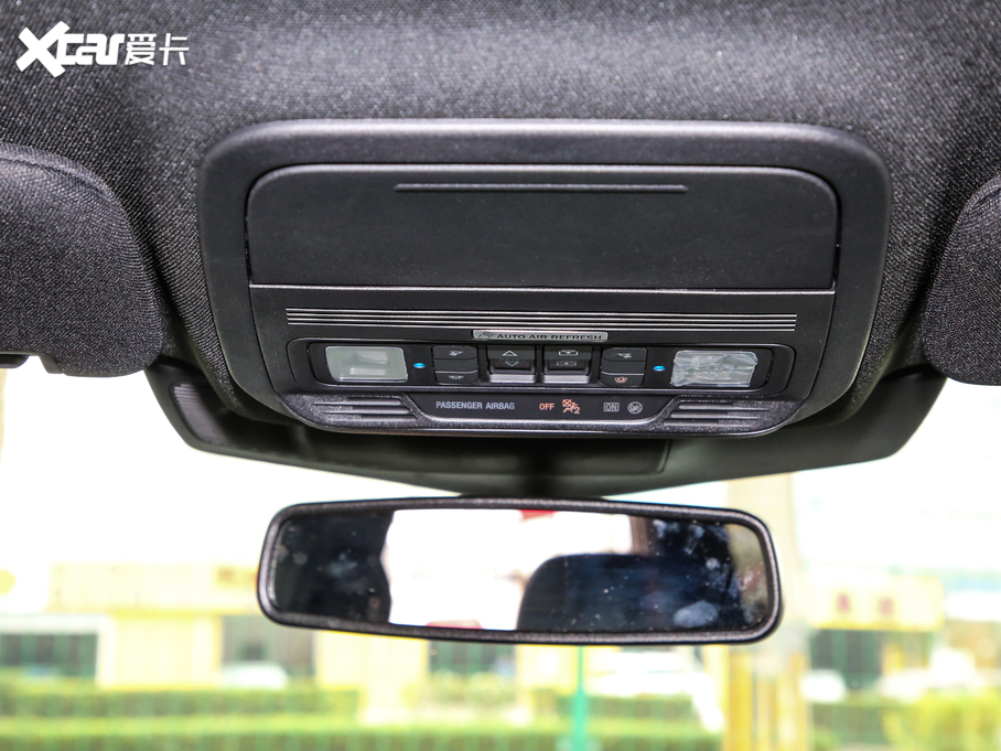 2020̽U EcoBoost 285 \ӰST-LINE 6