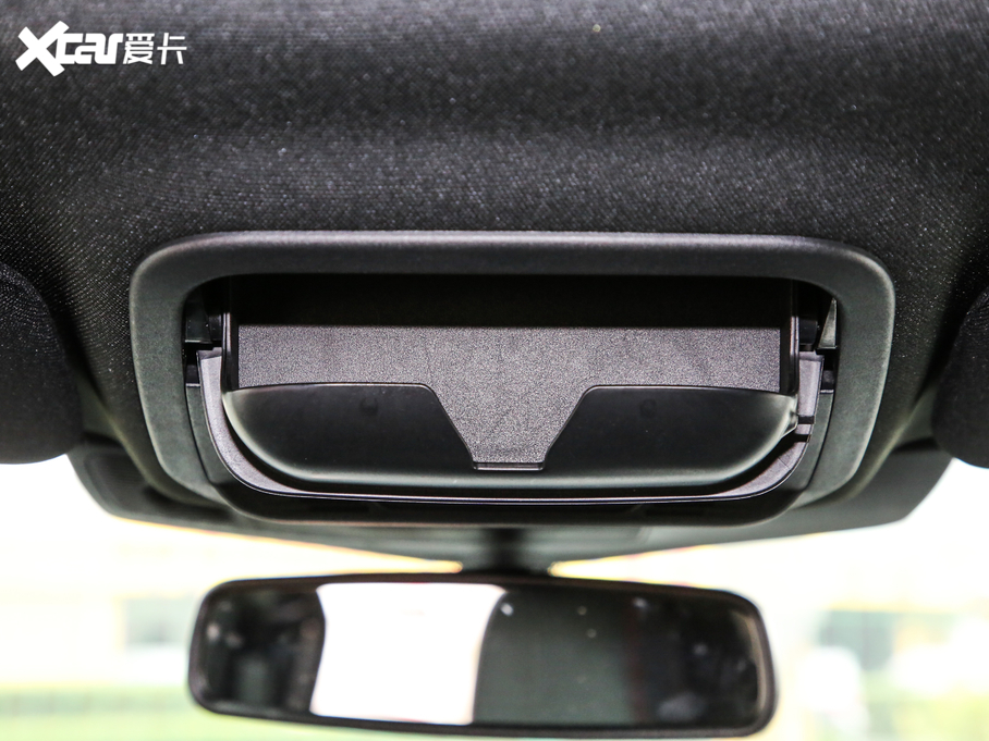 2020̽U EcoBoost 285 \ӰST-LINE 6