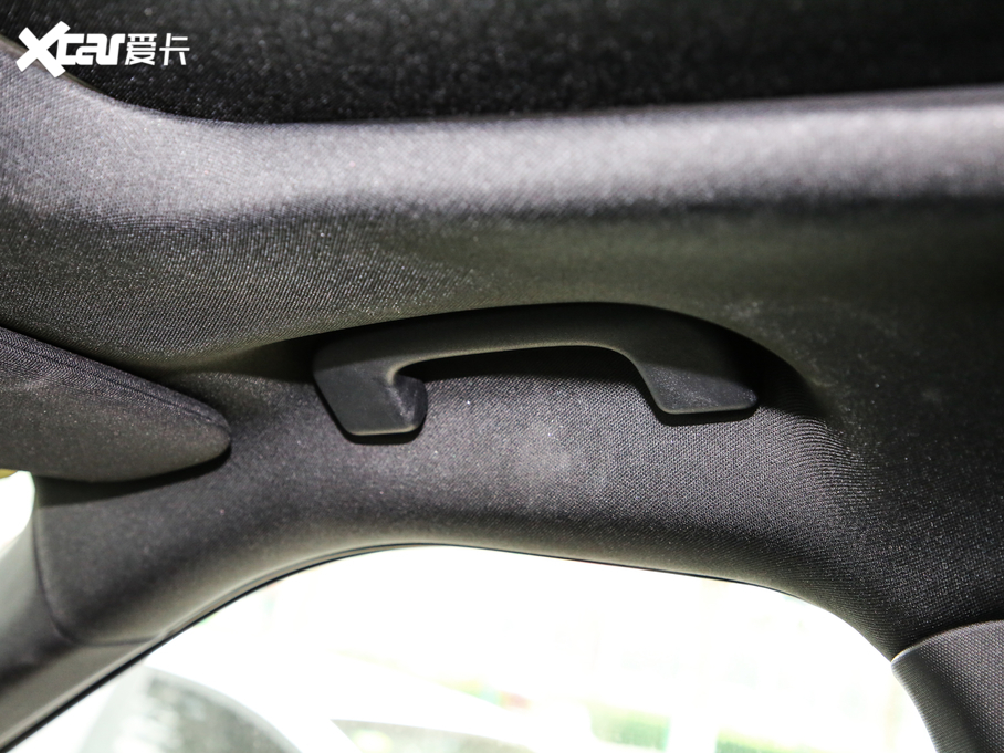 2020̽U EcoBoost 285 \ӰST-LINE 6