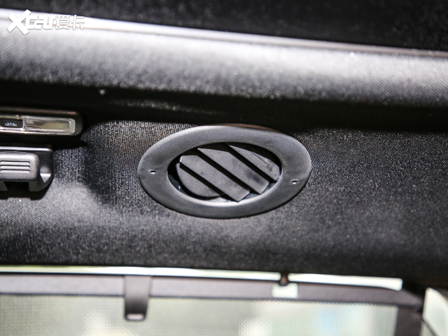 2020̽U EcoBoost 285 \ӰST-LINE 6