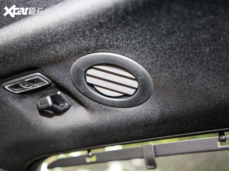 2020̽U EcoBoost 285 \ӰST-LINE 6