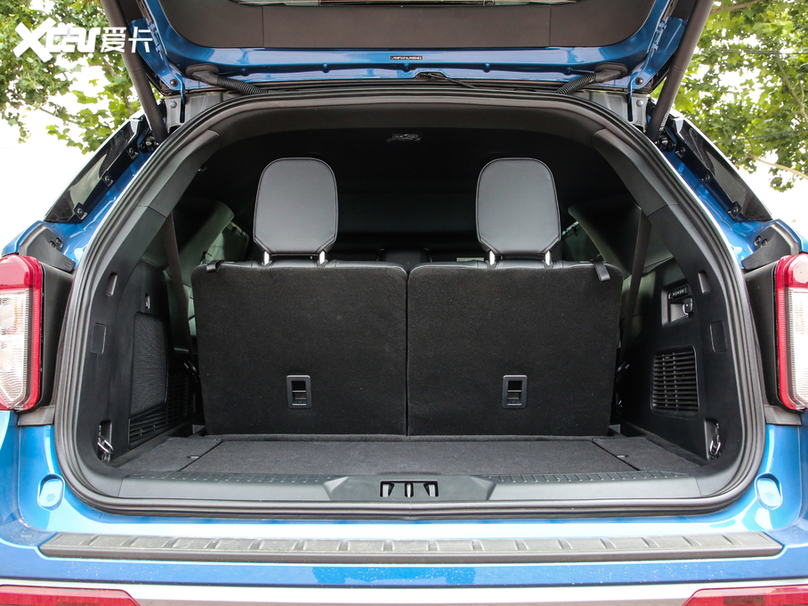 2020̽U EcoBoost 285 \ӰST-LINE 6