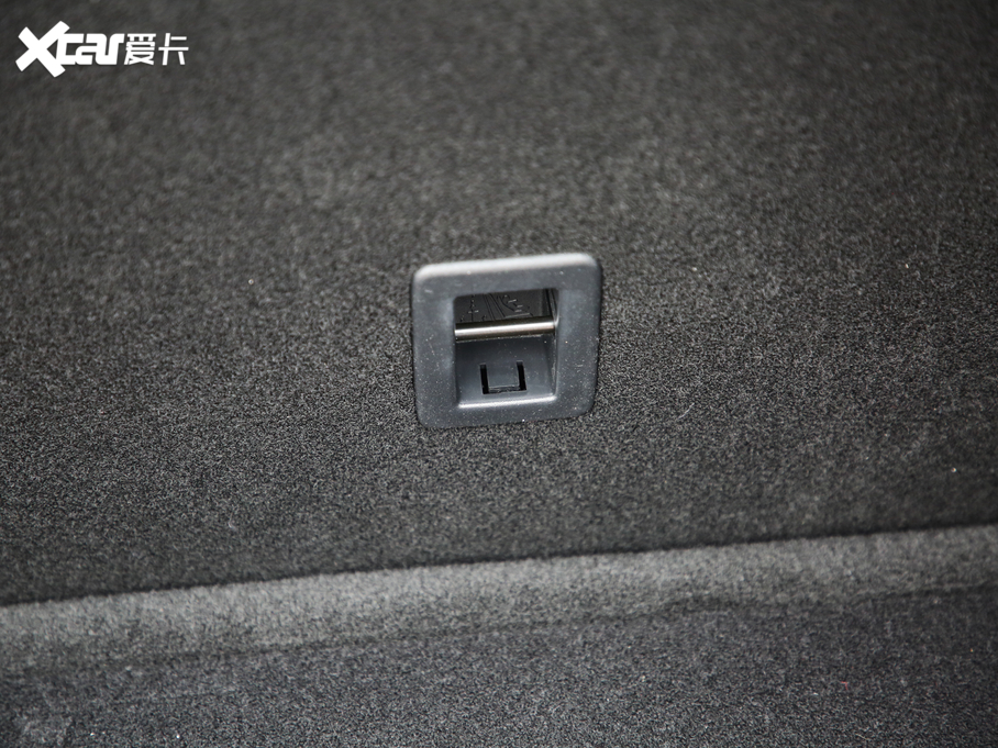 2020̽U EcoBoost 285 (q)\ӰST-LINE 6