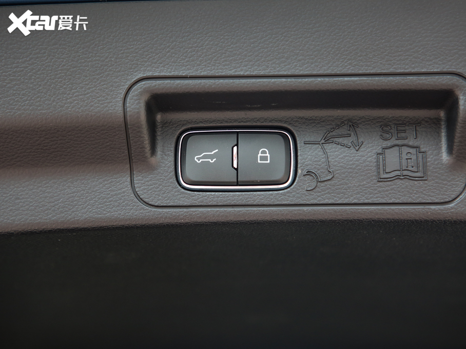 2020̽U EcoBoost 285 (q)\ӰST-LINE 6