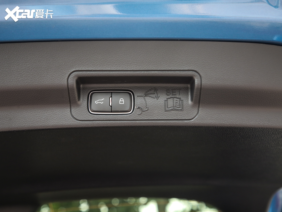 2020̽U EcoBoost 285 (q)\ӰST-LINE 6