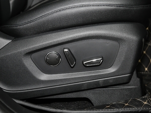 2020EcoBoost 285 ⁽ 6 g