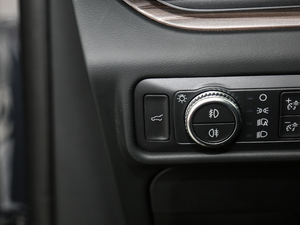 2020EcoBoost 285 (q)⁽ 6 п؅^(q)