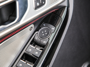 2020EcoBoost 285 \ӰST-LINE 6 g