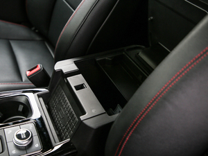 2020EcoBoost 285 \ӰST-LINE 6 g