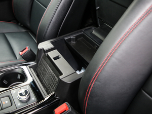 2020EcoBoost 285 \ӰST-LINE 6 g