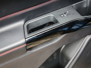 2020EcoBoost 285 \ӰST-LINE 6 g