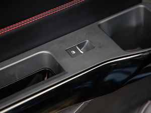 2020EcoBoost 285 \ӰST-LINE 6 g