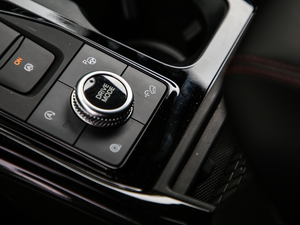 2020EcoBoost 285 \ӰST-LINE 6 п؅^