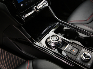 2020EcoBoost 285 \ӰST-LINE 6 п؅^