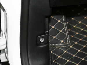 2020EcoBoost 285 (q)L(fng)а 7 g