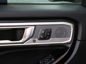 2020EcoBoost 285 (q)⁽ 6 g